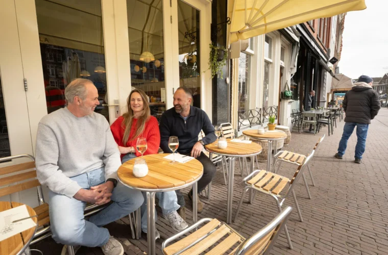 Café Lola Leiden